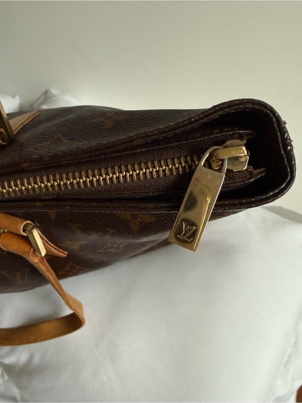 Authentic Vintage Louis Vuitton Cabas Mezzo Monogram Tote - Picture 2 of 11